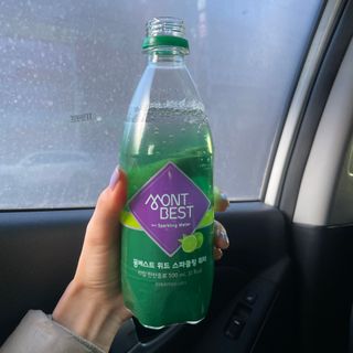 몽베스트 Montbest with Sparkling water Lime20병 — 5점을 준 리뷰어가 2022년 12월 올린 사용 사진