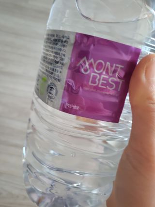 몽베스트 MONTBEST 1L 12입 — 5점을 준 리뷰어가 2022년 2월 올린 사용 사진