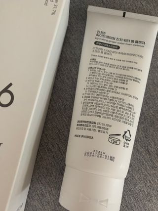 GINGER6 하이드레이팅 진저 워터 폼클렌징 — 3.5점을 준 리뷰어가 2021년 10월 올린 사용 사진
