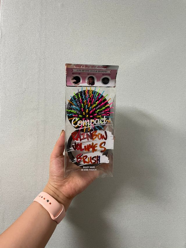 아이캔디 레인보우 볼륨S  브러쉬 컴팩트 블랙 리뷰 사진