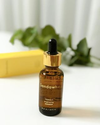 스킨큐어 산다화 비타민c 화이트닝 에센스 30ml — 5점을 준 리뷰어가 2022년 2월 올린 사용 사진