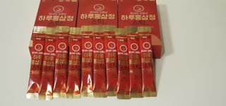 힘내라김홍삼 하루홍삼정스틱 10g x 30포 — 5점을 준 리뷰어가 2021년 5월 올린 사용 사진