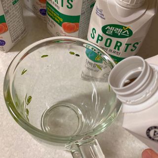 셀렉스스포츠 셀렉스 스포츠 웨이 프로틴 복숭아_ 330ml x 12팩 — 4점을 준 리뷰어가 2021년 10월 올린 사용 사진