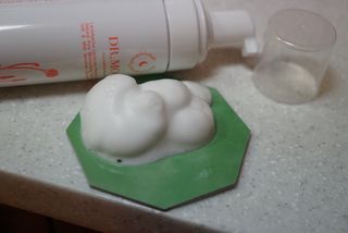 MF프리 [닥터문] 유산균 락토케어 질경초 여성청결제 200ml (폼타입) — 5점을 준 리뷰어가 2022년 5월 올린 사용 사진