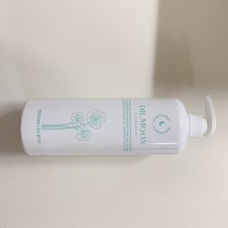 [닥터문] 센텔라 시카케어 화이트머스크 바디워시 1000ml — 5점을 준 리뷰어가 2023년 6월 올린 사용 사진