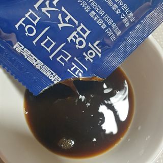 참앤들황토농원 국내산 흑염소를 정성스럽게 담은, 프리미엄 흑염소 진액 70ml x 30포 1박스 — 5점을 준 리뷰어가 2023년 1월 올린 사용 사진