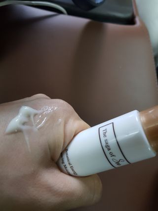 더사가오브수 [사가수] 효혜윤 보태니컬 에너지 에센스인로션 20ml /아이포올 스틱 3g — 5점을 준 리뷰어가 2023년 2월 올린 사용 사진