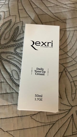 렉스리 데일리 톤업 크림 Rexri Daily Tone Up Cream — 4점을 준 리뷰어가 2022년 7월 올린 사용 사진