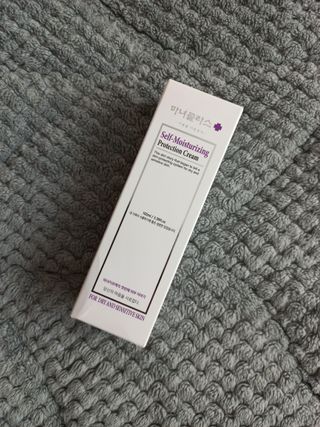 셀프 모이스처라이징 프로텍션 크림 셀프 모이스처라이징 프로텍션크림 — 4.5점을 준 리뷰어가 2022년 4월 올린 사용 사진