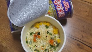 NISSIN 닛신 컵누들  4종 - 씨푸드오리지날, 씨푸드 스파이시, 씨푸드 커리, 씨푸드 XO소스 — 5점을 준 리뷰어가 2022년 11월 올린 사용 사진