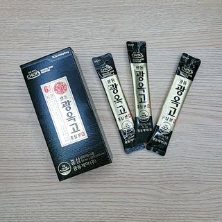 [광동제약] 광동 광옥고 홍삼 본 30포+쇼핑백 증정 — 5점을 준 리뷰어가 2021년 12월 올린 사용 사진