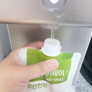 클린24시간  클린한끼 쉐이크 1세트 (5개) — 5점을 준 리뷰어가 2023년 6월 올린 사용 사진