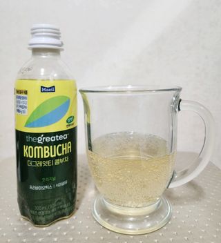 더그레잇티 콤부차 [매일유업] 더그레잇티 44kcal 콤부차 300ml *12개입 (오리지널 6개+베리리치 6개) — 5점을 준 리뷰어가 2023년 7월 올린 사용 사진
