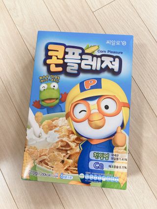 씨알푸드 뽀로로 시리얼 3종 — 4.5점을 준 리뷰어가 2022년 2월 올린 사용 사진
