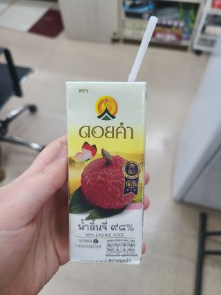 도이캄 착즙 완숙 토마토 200ml 12팩 무설탕 태국왕실 기내식주스 — 3점을 준 리뷰어가 2021년 2월 올린 사용 사진