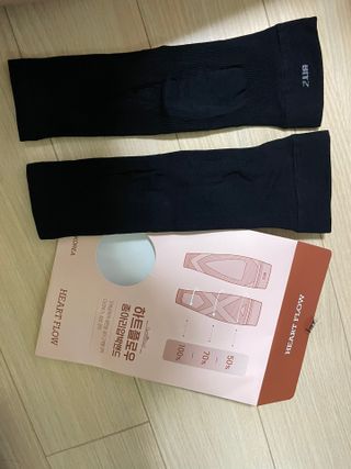 하트플로우 종아리 압박 밴드 스타킹 — 3.5점을 준 리뷰어가 2022년 8월 올린 사용 사진