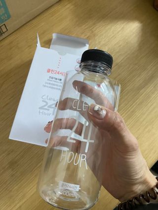클린24시간 1BOX(5포) + 전용보틀(500ml) — 2점을 준 리뷰어가 2022년 10월 올린 사용 사진