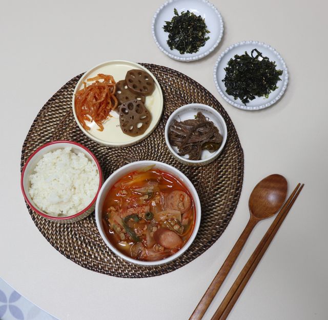 [마마쿡] 전 청와대 천상현 셰프의 밑반찬  5종세트(소고기 장조림+연근조림+진미채+간장김자반+새우김자반) 리뷰 사진