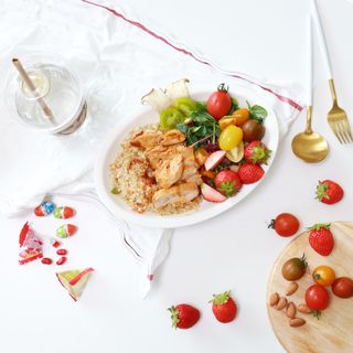 굽네몰 [굽네] 소스가 맛있는 닭가슴살 슬라이스 4종 — 5점을 준 리뷰어가 2021년 5월 올린 사용 사진