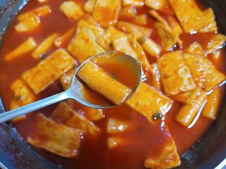 [푸딩팩토리] 떡볶이 베스트 2종_옛날 국물떡볶이 570g / 할매 기름 떡볶이  570g — 5점을 준 리뷰어가 2022년 5월 올린 사용 사진