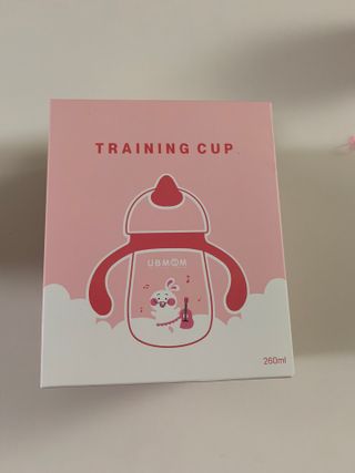 유비맘 트라이탄 코니빨대컵_컬러 랜덤 발송 — 5점을 준 리뷰어가 2021년 3월 올린 사용 사진