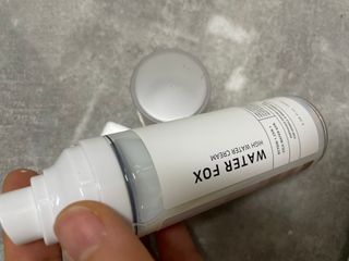 가치 WATERFOX(워터폭스)-엑토인 시카-비옴 하이 워터 크림 (100ml) — 4점을 준 리뷰어가 2023년 3월 올린 사용 사진