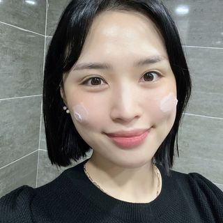셀프 모이스처라이징 프로텍션 크림 셀프 모이스처라이징 프로텍션크림 — 5점을 준 리뷰어가 2022년 4월 올린 사용 사진