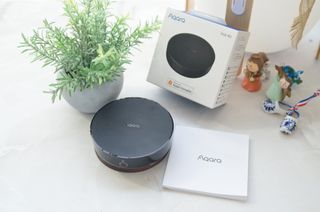 아카라 집 밖에서도 집 안을 돌봐주는 스마트 리모컨 — 5점을 준 리뷰어가 2022년 6월 올린 사용 사진