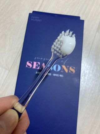 에브리모먼트 에브리 모먼트 칫솔 Every moment toothbrush — 4점을 준 리뷰어가 2022년 2월 올린 사용 사진