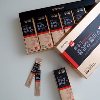 서울약사신협_투데이홍삼정플러스스틱_10g x 60포 — 5점을 준 리뷰어가 2021년 8월 올린 사용 사진