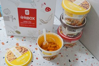 추억의 국민학교 떡볶이 국떡 컵볶이 선물박스 — 5점을 준 리뷰어가 2022년 1월 올린 사용 사진