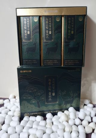서울약사신협_프리미엄 진 녹용스틱 플러스10g x 30포 — 5점을 준 리뷰어가 2021년 8월 올린 사용 사진