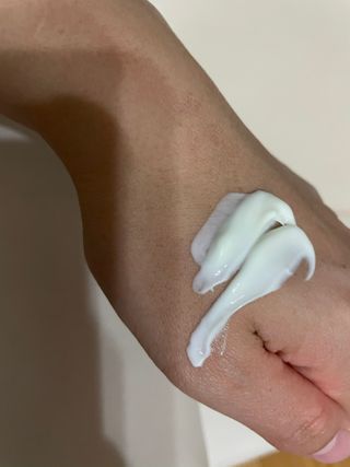 mom e 맘이 내추럴 베이비 케어 샴푸앤바스+로션 — 4점을 준 리뷰어가 2021년 1월 올린 사용 사진