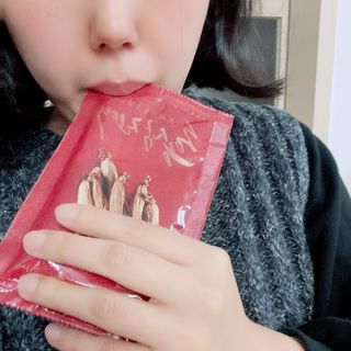 서울약사신협_프리미엄 6년근 홍삼진액_70mlx30포 — 4.5점을 준 리뷰어가 2021년 2월 올린 사용 사진