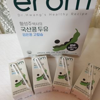 이롬 erom 황성주박사의 국산콩 두유 검은콩 고칼슘 — 5점을 준 리뷰어가 2020년 12월 올린 사용 사진