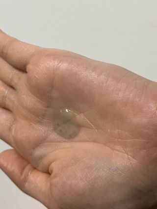 키리아 테라피 N[키라아 테라피] 마레 푸코오스 모이스트 퍼밍 앰플 50g — 5점을 준 리뷰어가 2024년 8월 올린 사용 사진