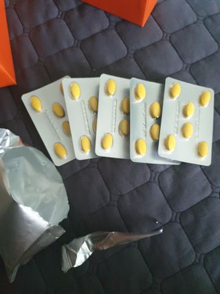 서울약사신협_내몸애발란스멀티비타민앤미네랄파워업_800mg x 90정 — 5점을 준 리뷰어가 2021년 5월 올린 사용 사진