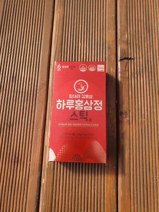 힘내라김홍삼 하루홍삼정스틱 10g x 10포 — 4점을 준 리뷰어가 2021년 5월 올린 사용 사진