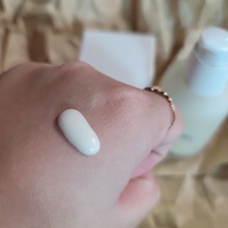 허블룸 콤부차 플랜트바이옴 비건 세럼 & 베지비타민앰플 — 5점을 준 리뷰어가 2021년 3월 올린 사용 사진