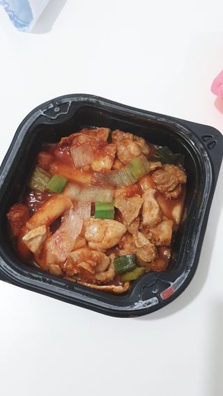 한성기업 무볼레 닭떡볶이+해물떡볶이 2종 세트 — 5점을 준 리뷰어가 2021년 10월 올린 사용 사진