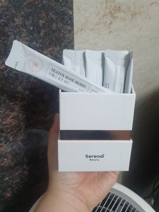 세렌디뷰티_이너뷰티 티톡스 로즈 베리 — 5점을 준 리뷰어가 2021년 3월 올린 사용 사진