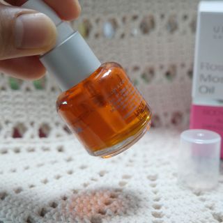 유니베르소 로즈힙 오일 15ml — 5점을 준 리뷰어가 2021년 7월 올린 사용 사진