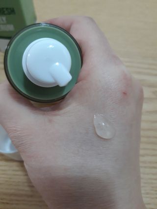김정문알로에 큐어 큐어 알로에 리프레쉬 젤리 세럼, 큐어 알로에 하이드로 젤리 크림 — 5점을 준 리뷰어가 2021년 3월 올린 사용 사진