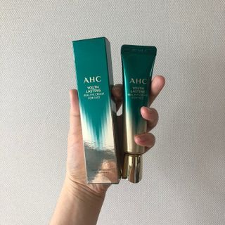 [NEW 탄력유턴 아이크림] AHC 유스 래스팅 리얼 아이크림 포 페이스 — 5점을 준 리뷰어가 2021년 4월 올린 사용 사진
