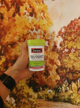 Swisse 스위스 고함량 밀크씨슬 35,000mg 60정 — 5점을 준 리뷰어가 2021년 11월 올린 사용 사진