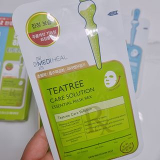 메디힐 올리브영 1등 마스크팩 워터마이드팩 2매 + 티트리팩 2매 기획세트 — 5점을 준 리뷰어가 2021년 3월 올린 사용 사진