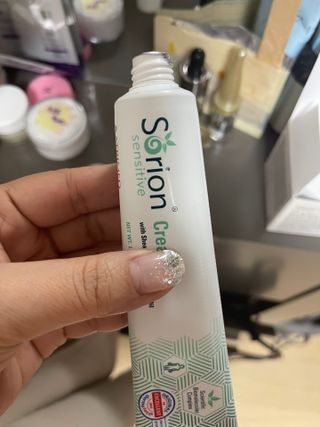 건선/아토/습진/민감성 피부 천연보습진정크림 소리온 크림 & 센시티브 크림 50g — 4점을 준 리뷰어가 2022년 1월 올린 사용 사진