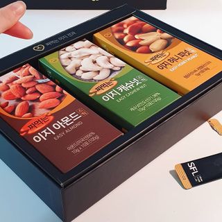 짜먹는 이지견과 짜먹는 이지아몬드, 짜먹는 이지허니피넛, 짜먹는 이지캐슈넛 각 10g X  10포 — 4점을 준 리뷰어가 2021년 4월 올린 사용 사진
