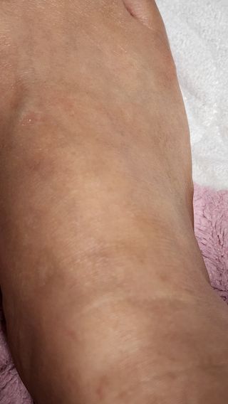 [후르디아] 올리브영 저자극 비건바디로션 — 5점을 준 리뷰어가 2023년 3월 올린 사용 사진