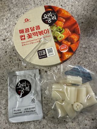 프리 [요리궁리] 타입 B (매콤,치즈,매콤까르보) 꽃떡볶이 6개입 세트 — 4점을 준 리뷰어가 2025년 2월 올린 사용 사진